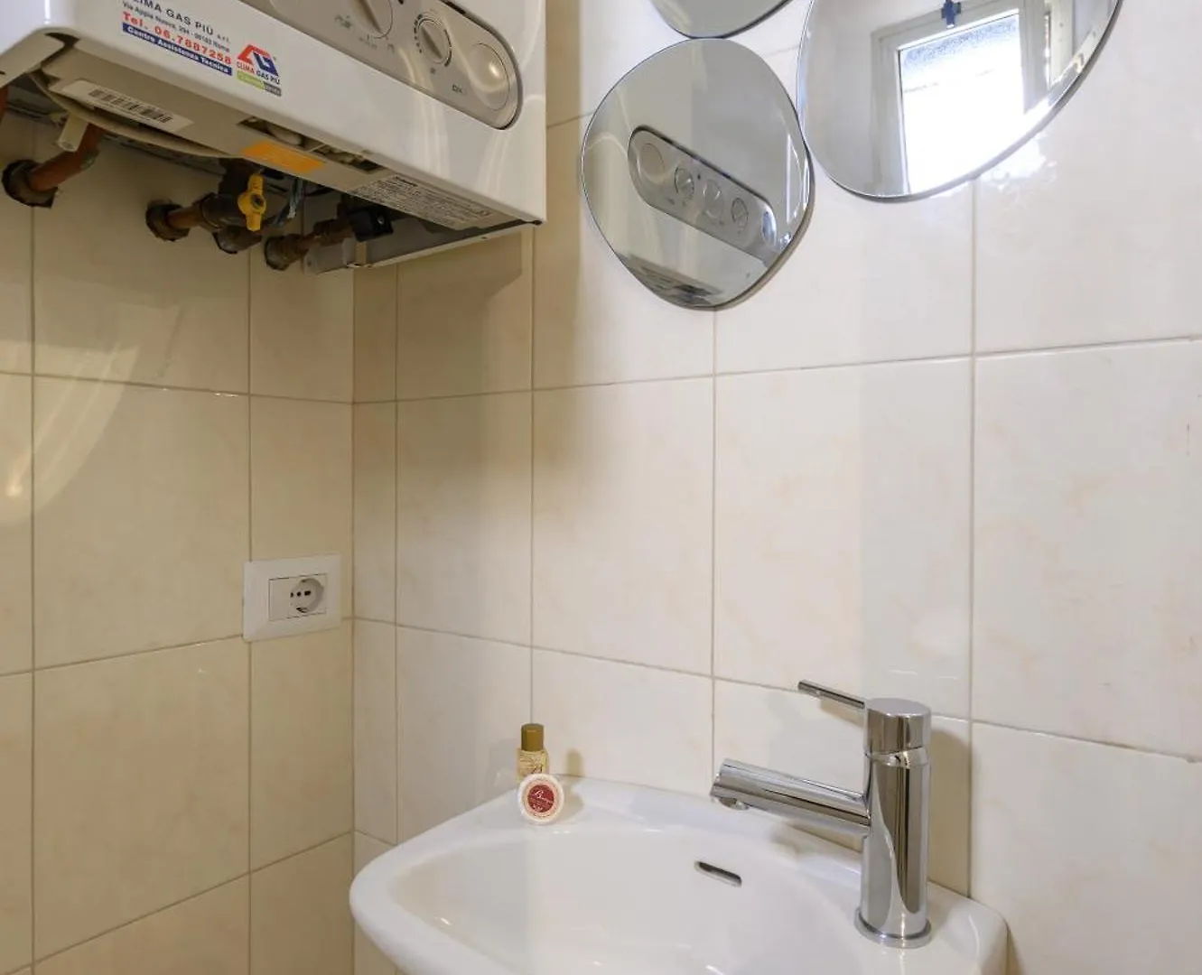 Hb Montebello Apartment Rome 0*,