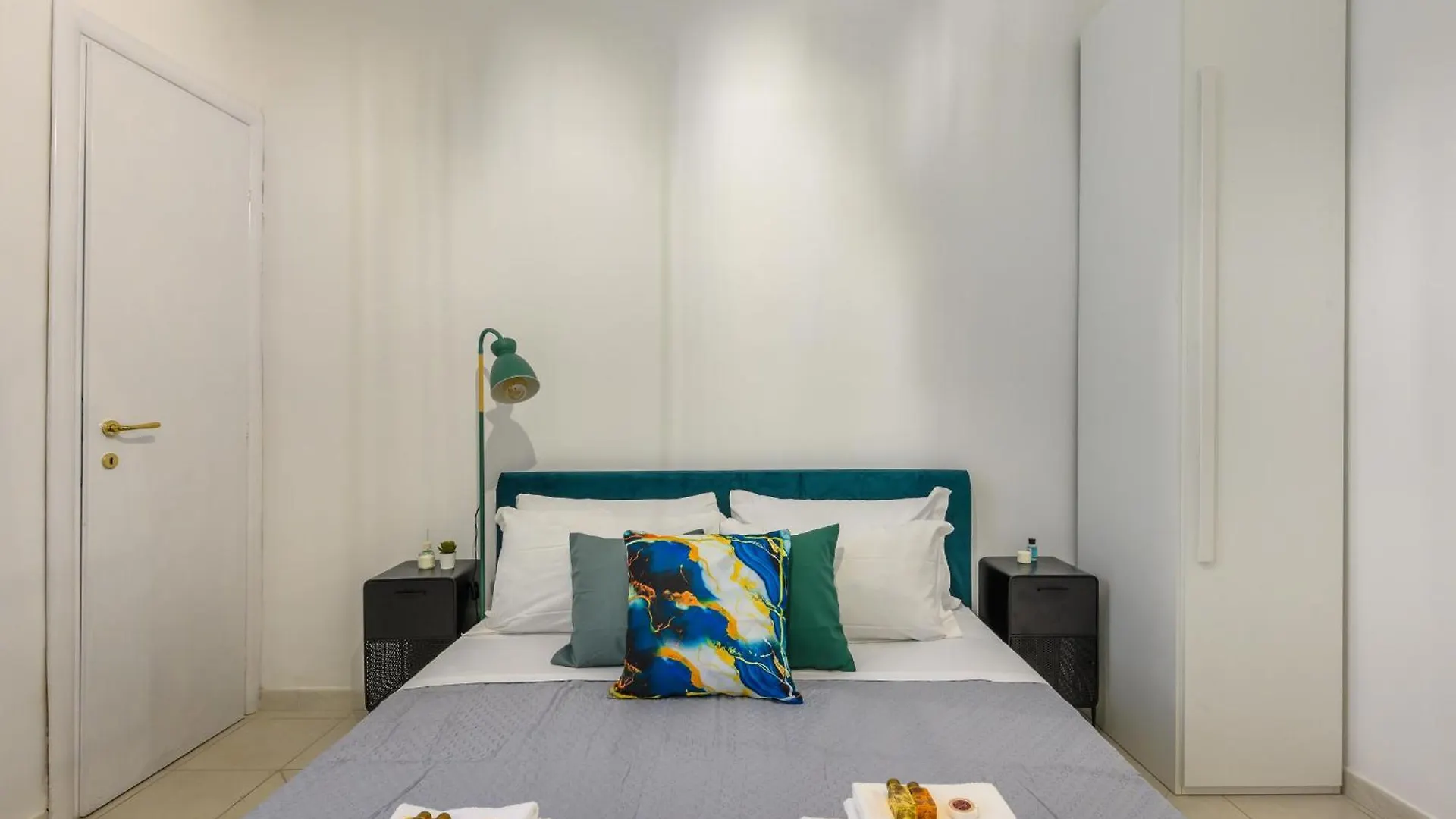 Hb Montebello Apartment Rome Italy